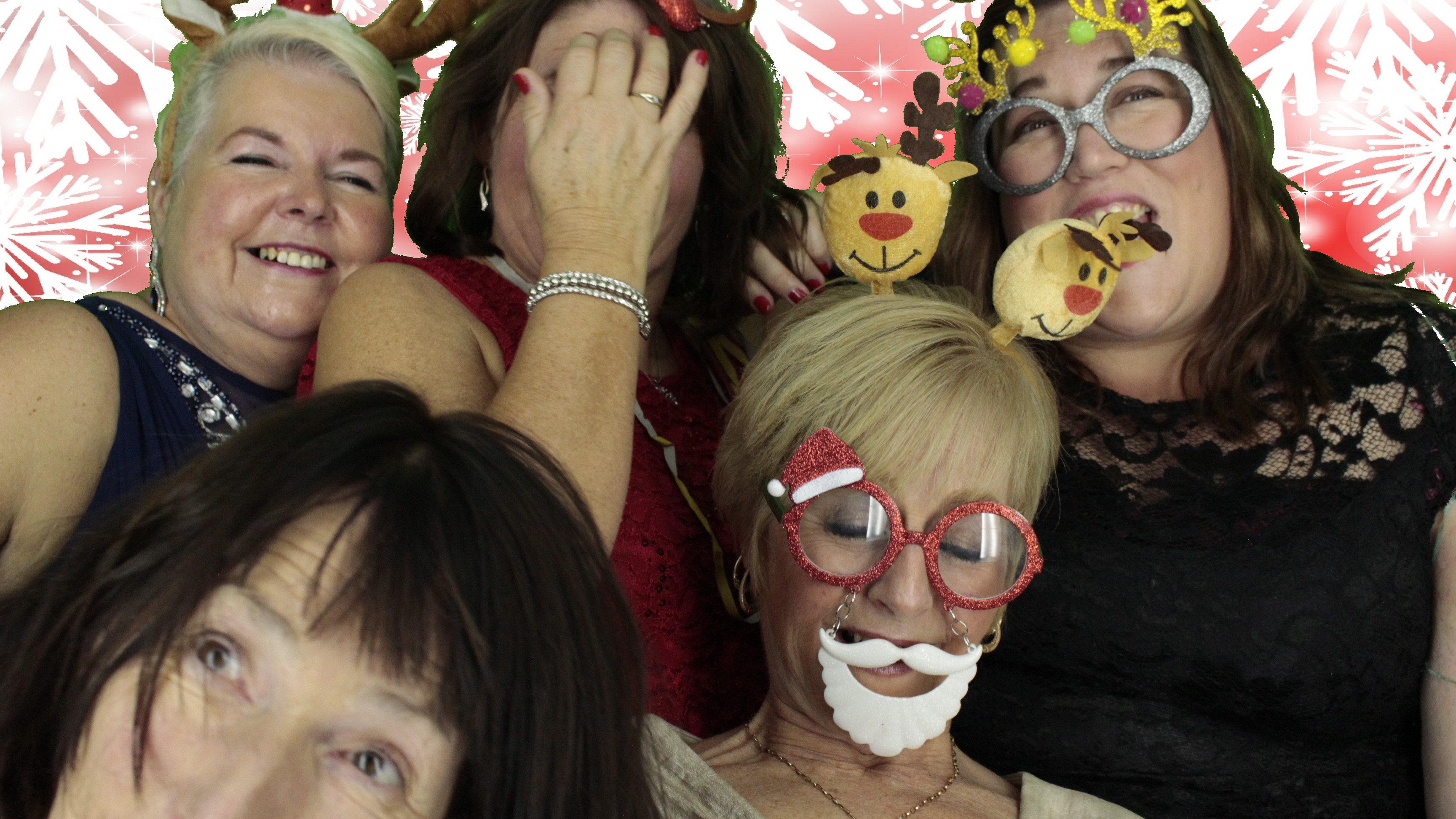 Portsmouth Water Christmas Party | View more photos from the event at gallery.myphotoboothexperience.co.uk/u/MyPhotoBoothExperienceLtd/Portsmouth-Water-Christmas-Party